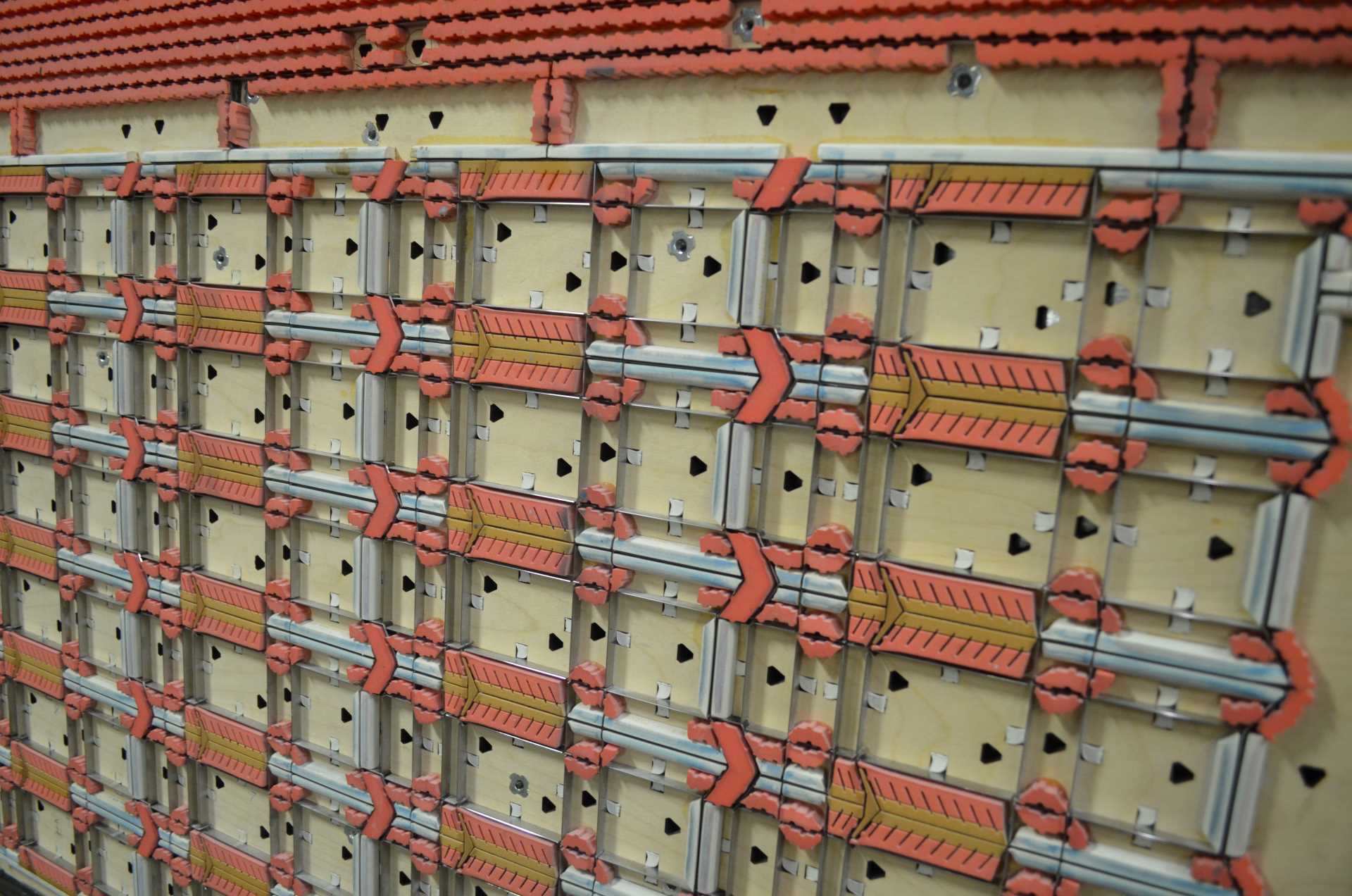 steel rule die making cutting at Roylco